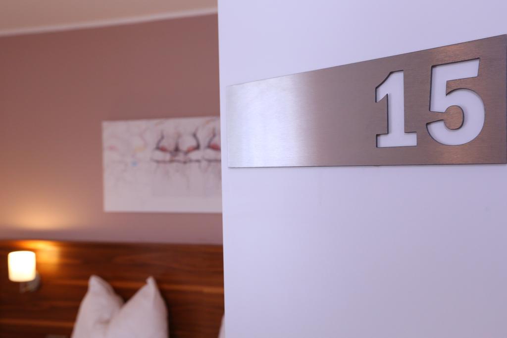 Hotel & Konditorei May Neufeld an der Leitha Zewnętrze zdjęcie
