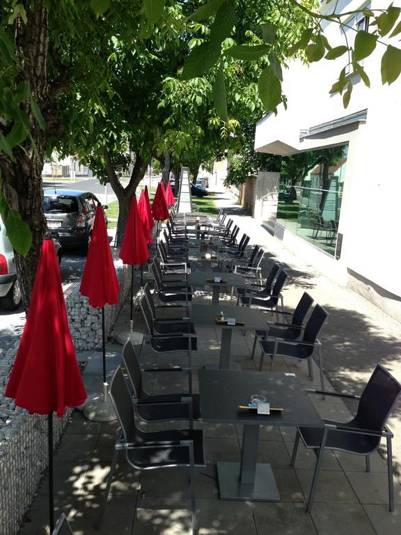 Hotel & Konditorei May Neufeld an der Leitha Zewnętrze zdjęcie